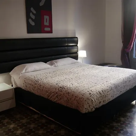 Tripledos Bed & Breakfast Frühstückspension Barcelona